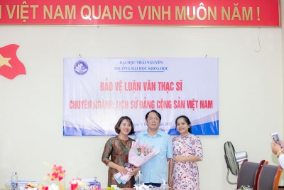 Lễ bảo vệ luận văn Thạc sĩ Lịch sử Đảng cộng sản Việt Nam